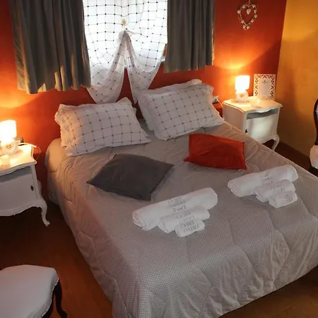 Ca' Del Cinema Bed & Breakfast Mombercelli