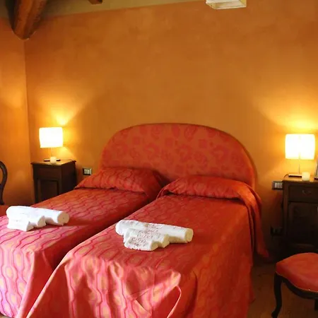 فندق مبيت وإفطار Ca' Del Cinema Mombercelli